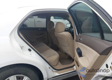 2005 Honda Accord 2.4 Lx z USA, uszkodzony, nr VIN 1HGCM56415A117033